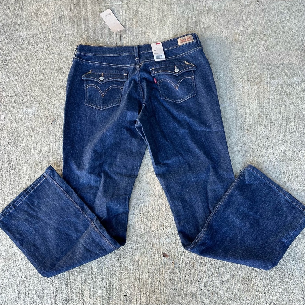 New with tags Levi’s “515 Bootcut” Jeans Size 14